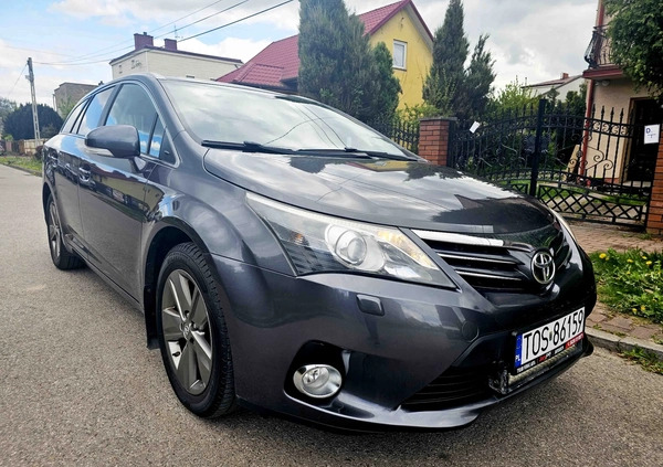 Toyota Avensis cena 46999 przebieg: 228000, rok produkcji 2014 z Ozimek małe 352